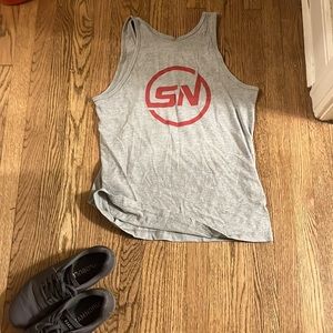 Sick gym tank top, fits well if you’re in shape, wanna show those guns off 💪💪